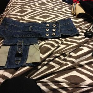 David button denim belt