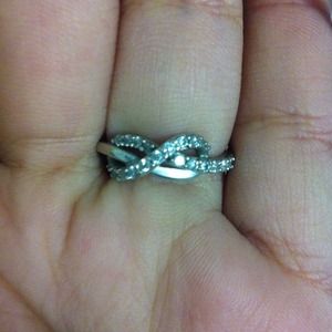 Infinity ring