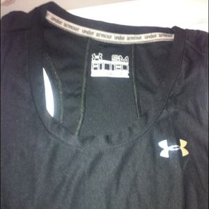 ⭐UNDERARMOUR⭐fitted workout racerback tank⭐NEW⭐⭐