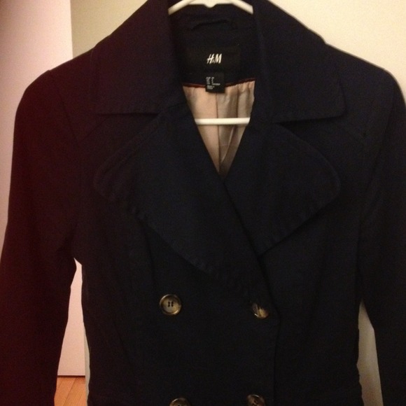 TRADED - Trench coat! - Picture 4 of 4