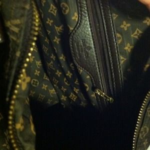 Brown bag for @rabella "LV"