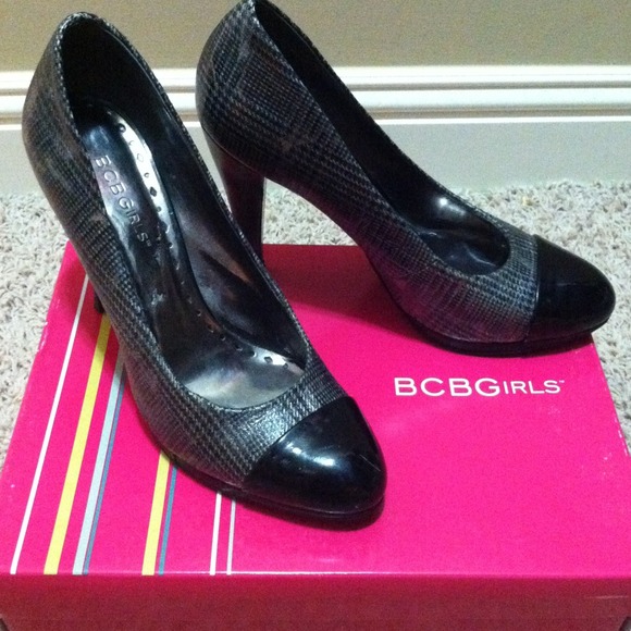 BCBG heels
