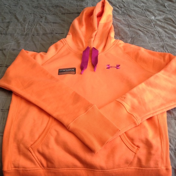 Under Armour Tops