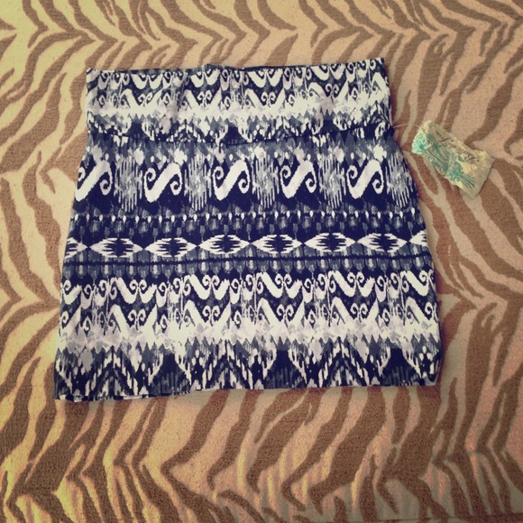 🔴Sold in bundle🔴Bodycon skirt