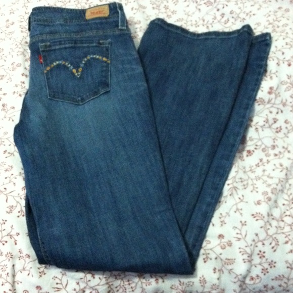 Levi's