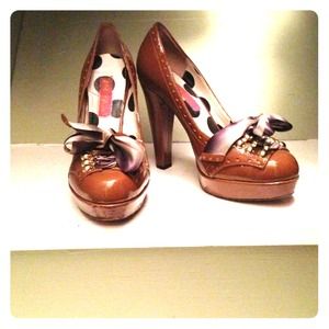 Size 6.5 Betsey Johnson pumps