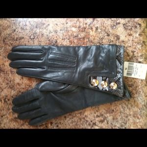 Henri Bendel leather and snake print driving glove