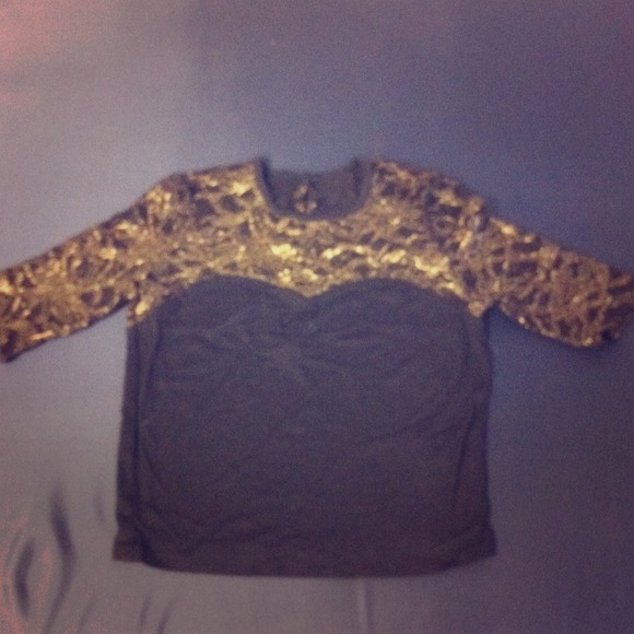 NWOT Black urban outfitters crop top