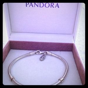 Reserved@tita1991💯Authentic Pandora Lobster Clasp