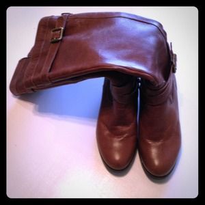 Sold in bundle and partial trade! leather boots😍
