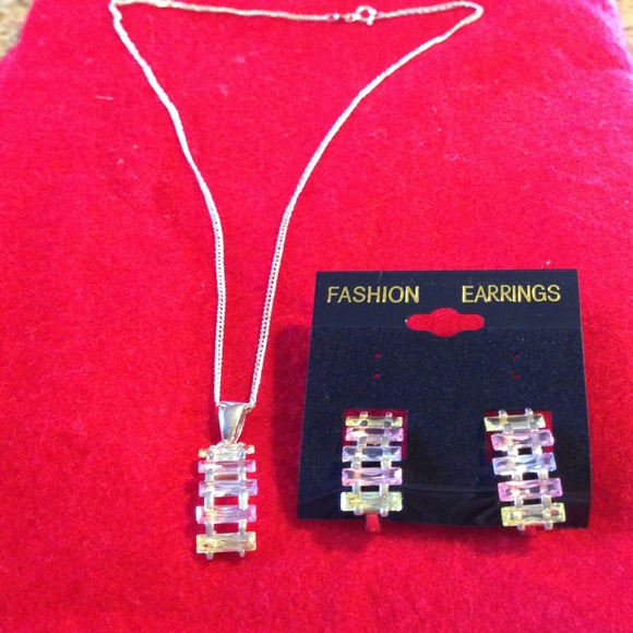 New beautiful necklace and earring set!