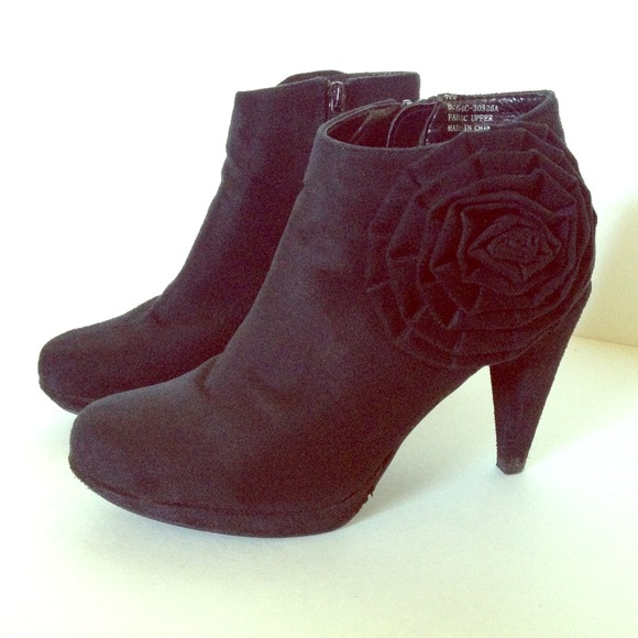 HOLD until 2/23 Black Suede Booties