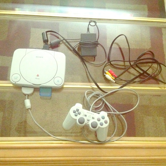 Ps one Sony includes 17 games!!