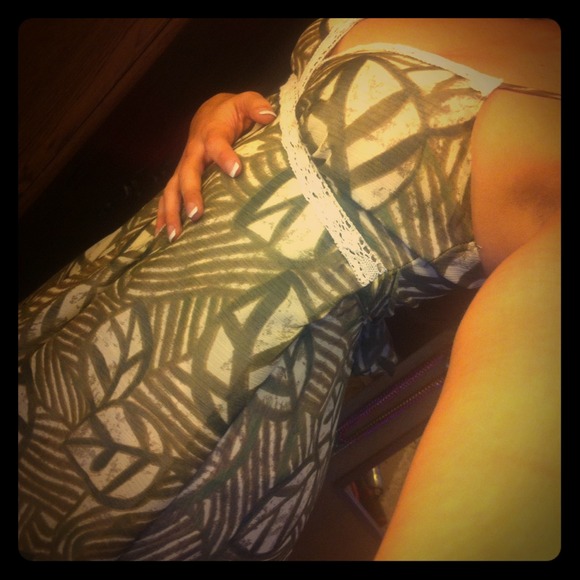 Cute light dress :)