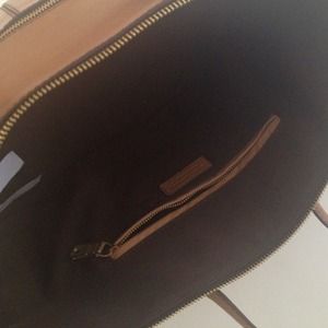 Zara Bags - Large leather tote! Price negotiable ! Zara Bags - Large leather tote! Price negotiable !