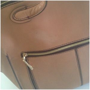Zara Bags - Large leather tote! Price negotiable ! Zara Bags - Large leather tote! Price negotiable !