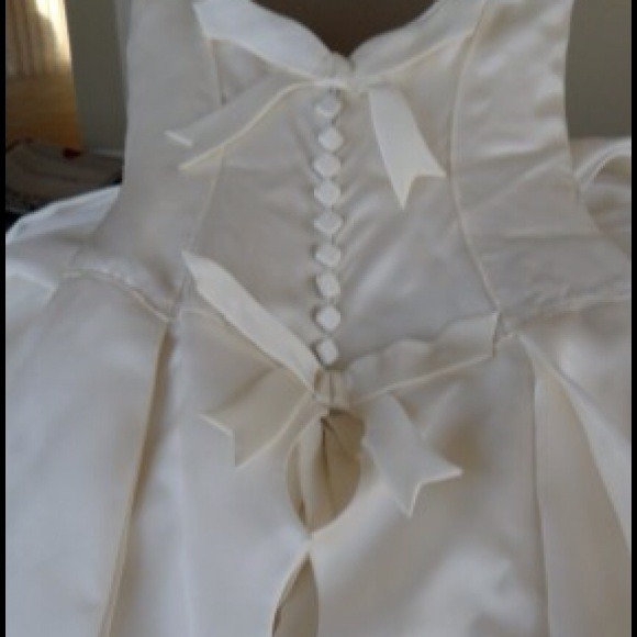 SOLD!!! Vera Wang Luxe Collection "Mary" - Picture 2 of 4