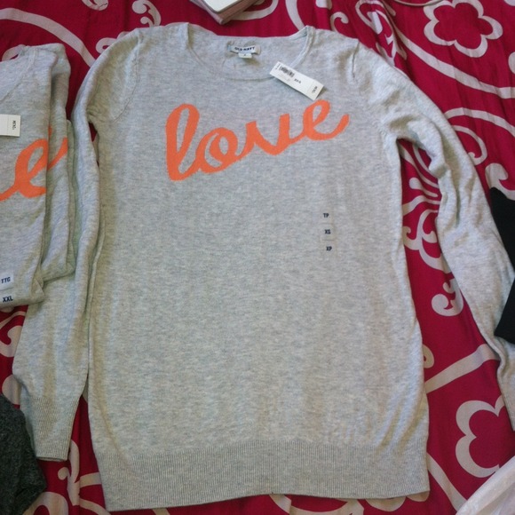 Old nave sweater