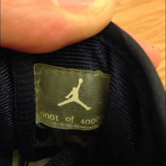 SOLD!!!! Jordan 1 retro Size 3 Y (W 5) - Picture 4 of 4