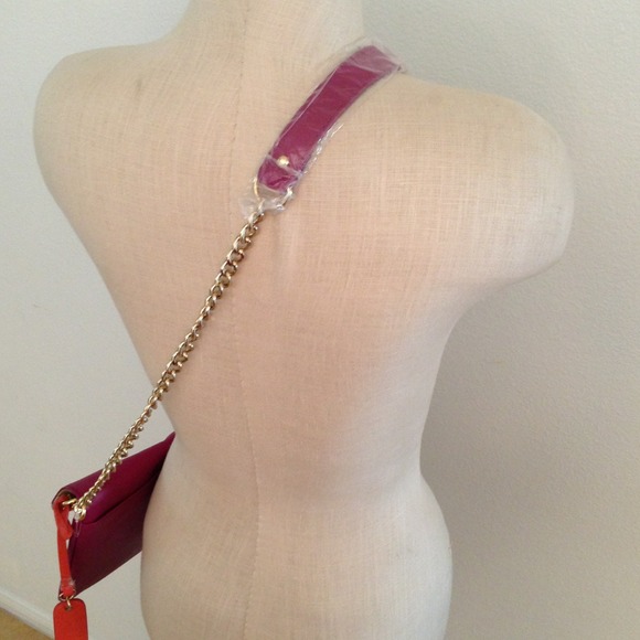 *SOLD* Cynthia Rowley bag - Picture 3 of 3