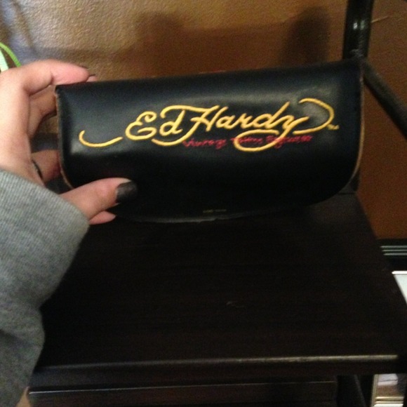 Sun glasses case - Picture 2 of 2