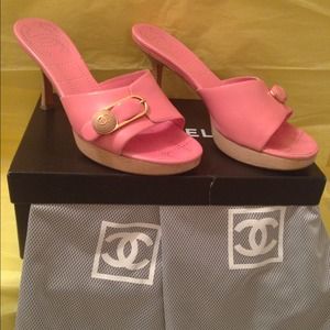 Chanel pink mule