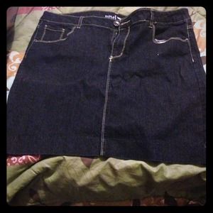 Bundle: Denim skirt & olive green shirt