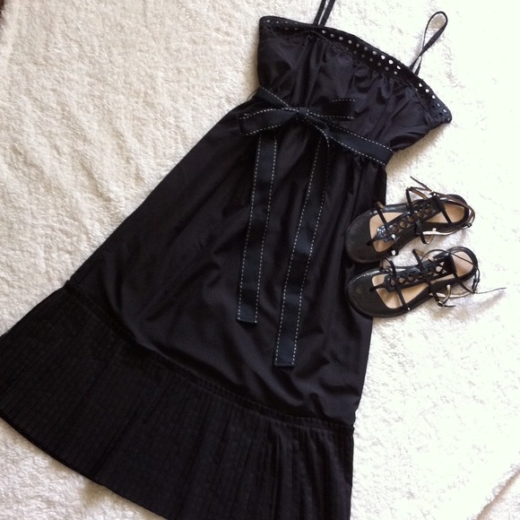 🎀🎀SOLD🎀🎀 Black dress