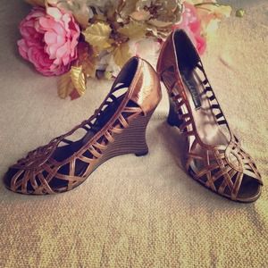 Shiny metallic wedge sandals