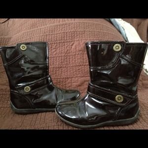 Girls boots