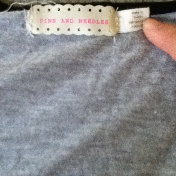 grey crop top💜 - Picture 2 of 3