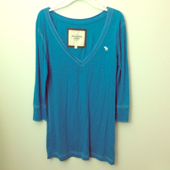 3/4 sleeve shirt