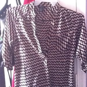 Cute chevron black and tan top