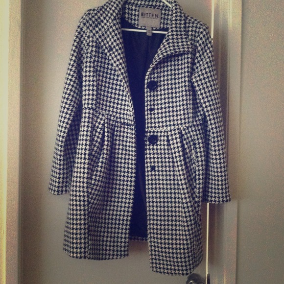*REDUCED PRICE*Bitten Peacoat size M