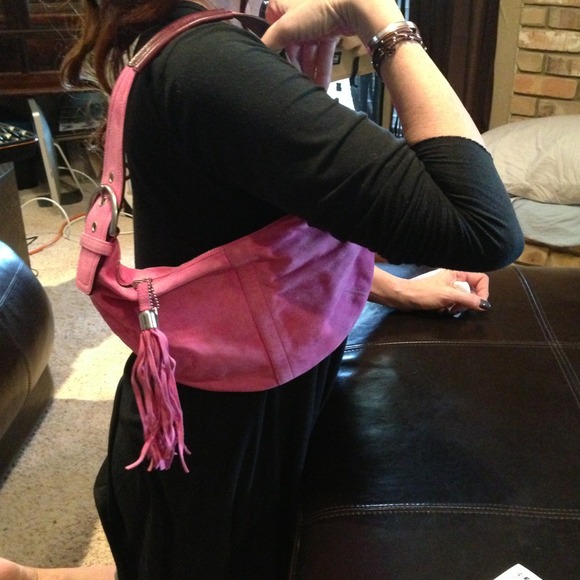 Authentic COACH pink suede purse - Picture 2 of 3