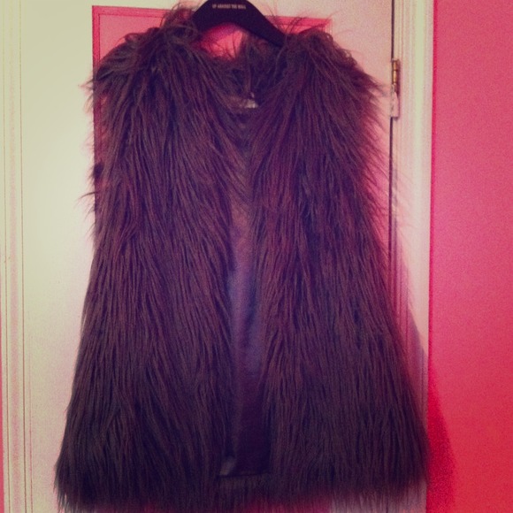 Faux fur grey vest!