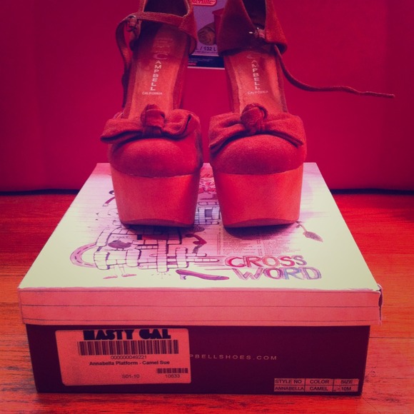 JC's Annabella Platform -Camel sue worn twice!