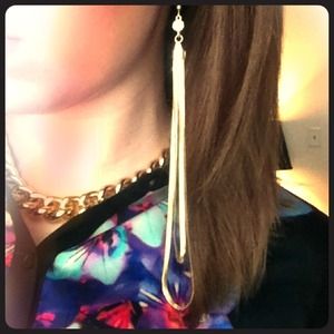 Charlotte Russe statement teardrop earring