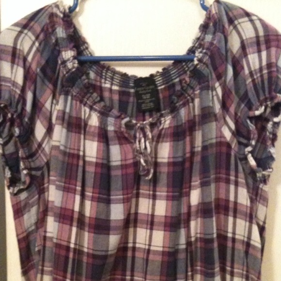 Cute pink and purple top size 16.