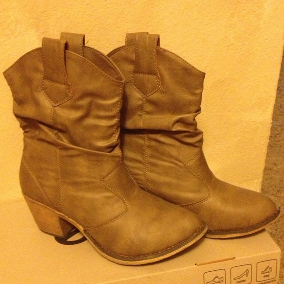 Cowgirl style boots