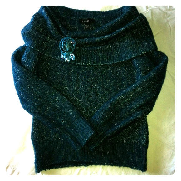 BEBE sweater