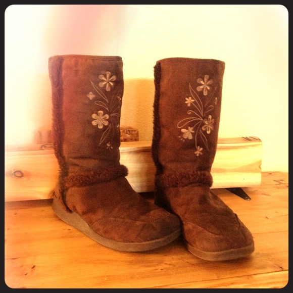 Brown boots;)