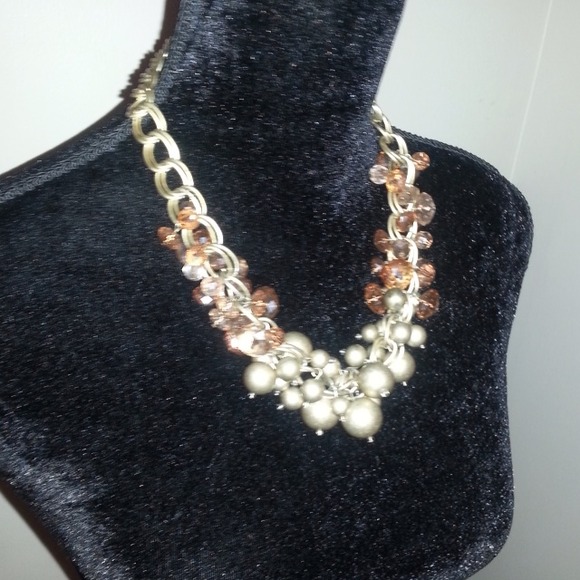 SOLD Necklace bundle ( Ann taylor loft)