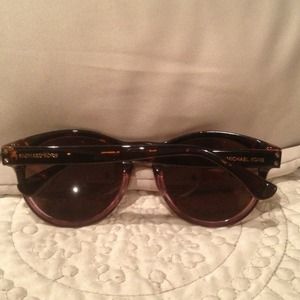 🚫SOLD🚫Michael Kors Cheshire Sunglasses