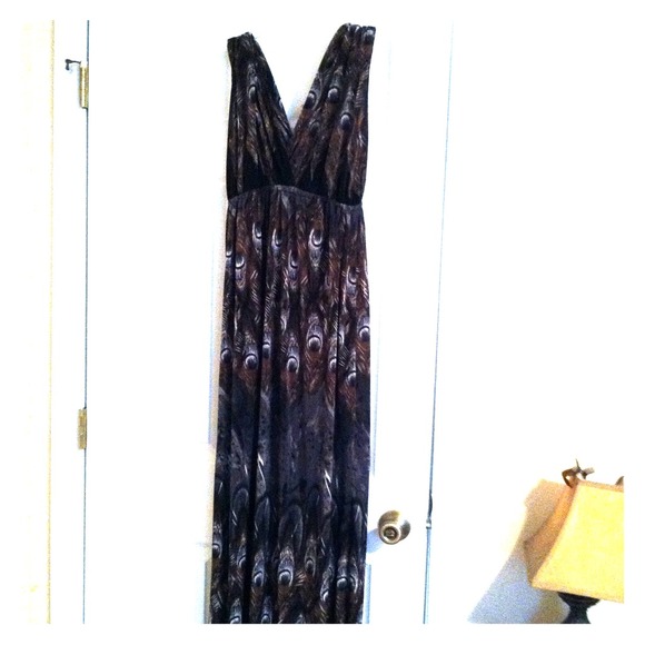 🔴REDUCED🔴Floor length dress Great for maternity!