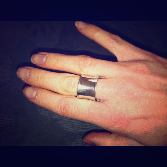 *SOLD* silpada ring sz 7