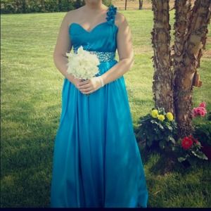 Blue, one-shoulder prom dress