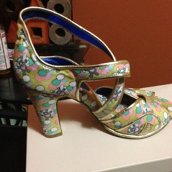 Funky shoes - Picture 2 of 3