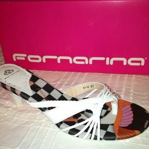 White Fornarina sandal. Size 7