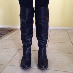 Black riding boots size 5 1/2.